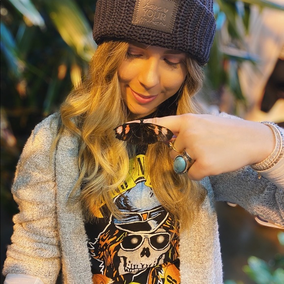 Meet your Posher, Kelly - Picture 2 of 5